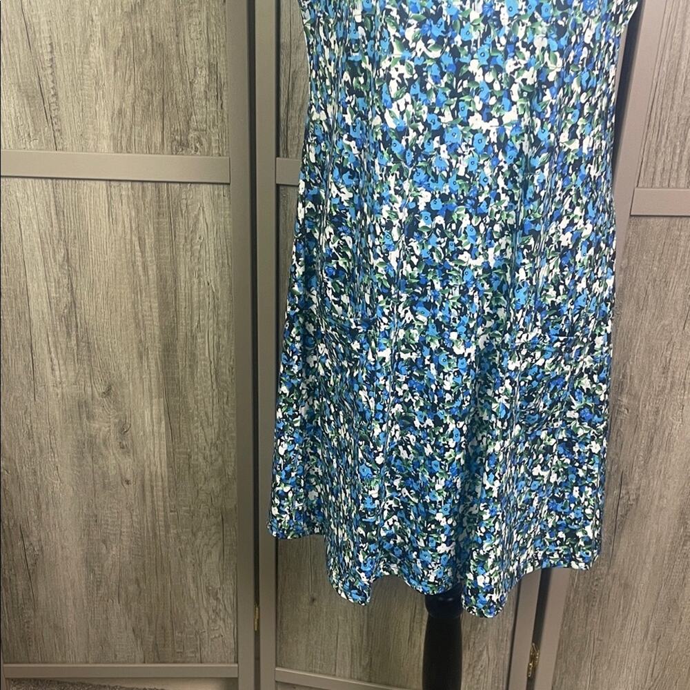 New!  OfeefaN Blue White Green Floral Sleeveless Tank Swing Dress Women’s M - Picture 3 of 11